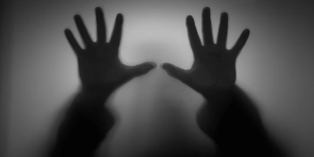 Μέσα στο μυαλό του εγκλήματος | Γιατί το true crime μας καθηλώνει τόσο πολύ;