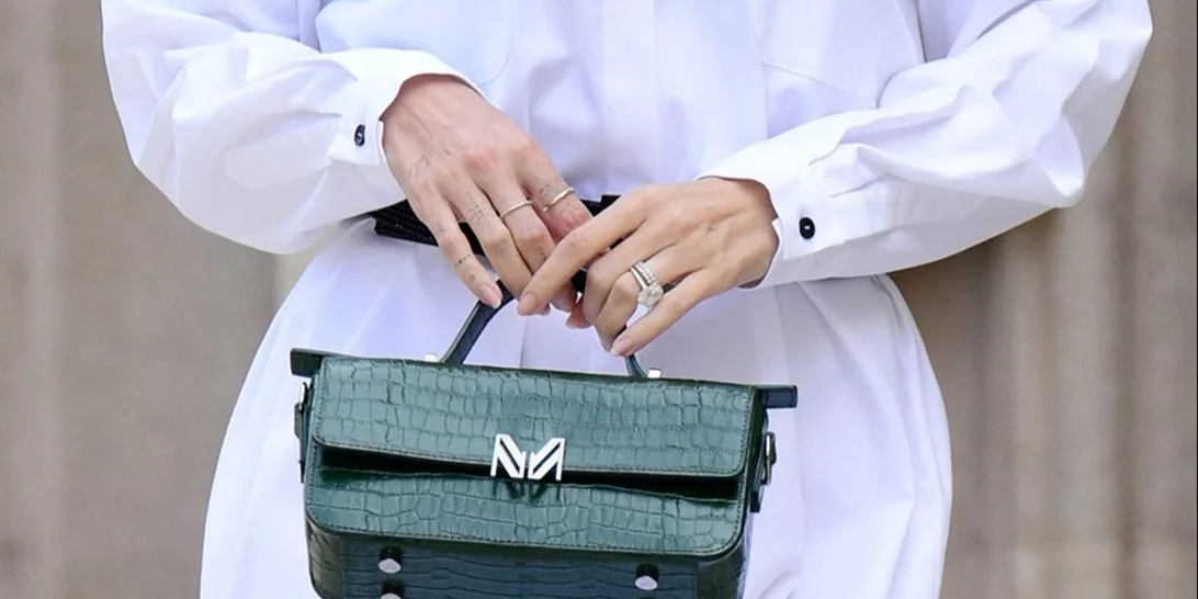 Γαλλικό μανικιούρ | Οι 10 πιο updated εκδοχές του θα σε πείσουν πως κάθε άλλο παρά βαρετό δεν είναι