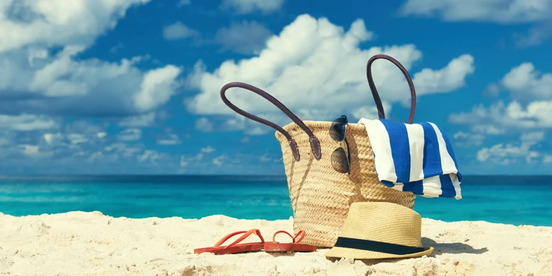 10+1 κομψές τσάντες παραλίας για να επιλέξεις την ιδανική ανάλογα με το στιλ σου