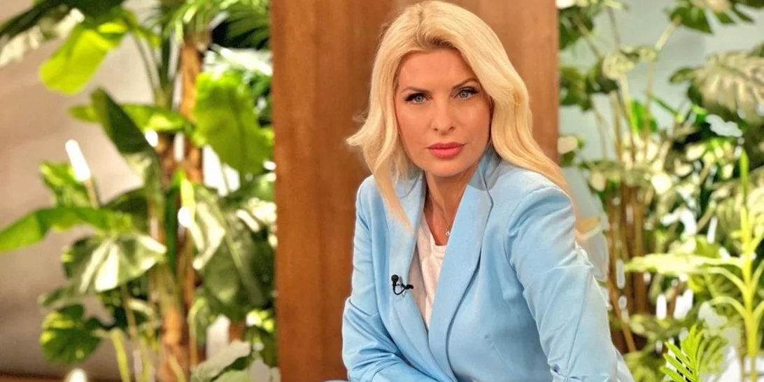 Η Ελένη Μενεγάκη φόρεσε την ιδανική φούστα από Zara και κοστίζει σχεδόν 30 ευρώ