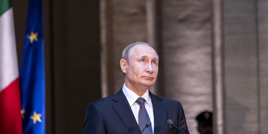 Ο Βλαντίμιρ Πούτιν με made in Italy πανωφόρι που κοστίζει σχεδόν 12.000 ευρώ