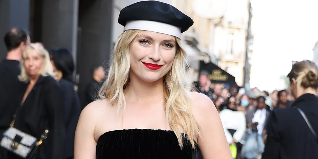 Αγνώριστη | Η Camille Razat υιοθέτησε το χρώμα μαλλιών που λίγες Γαλλίδες θα ενέκριναν