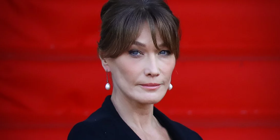 Η Carla Bruni τραγουδά μαζί με την κόρη της στο Instagram