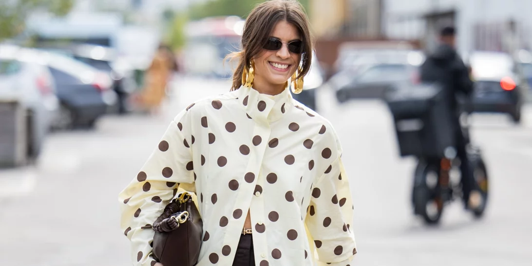 Οι μοντέρνοι τρόποι για να φορέσεις το πουά τώρα και το φθινόπωρο