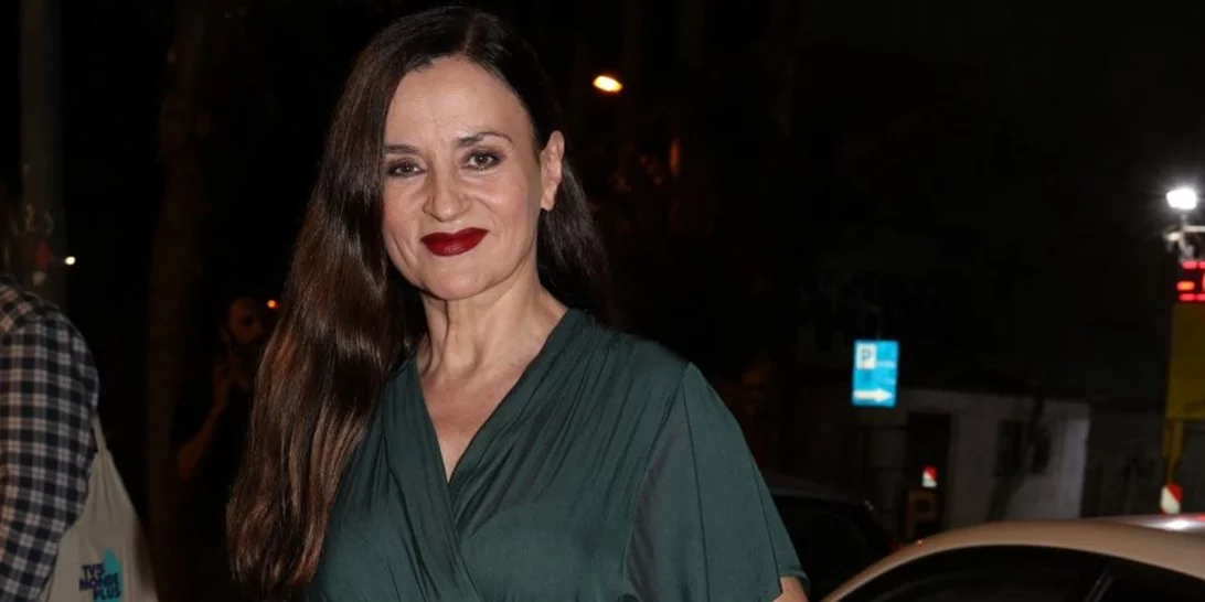 Καρυοφυλλιά Καραμπέτη | Σε κινηματογραφική πρεμιέρα με φθινοπωρινό μακιγιάζ