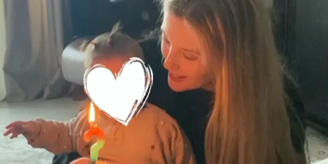 Κωνσταντίνα Κομμάτα | Τα πρώτα της γενέθλια ως μαμά και η ηλικία της