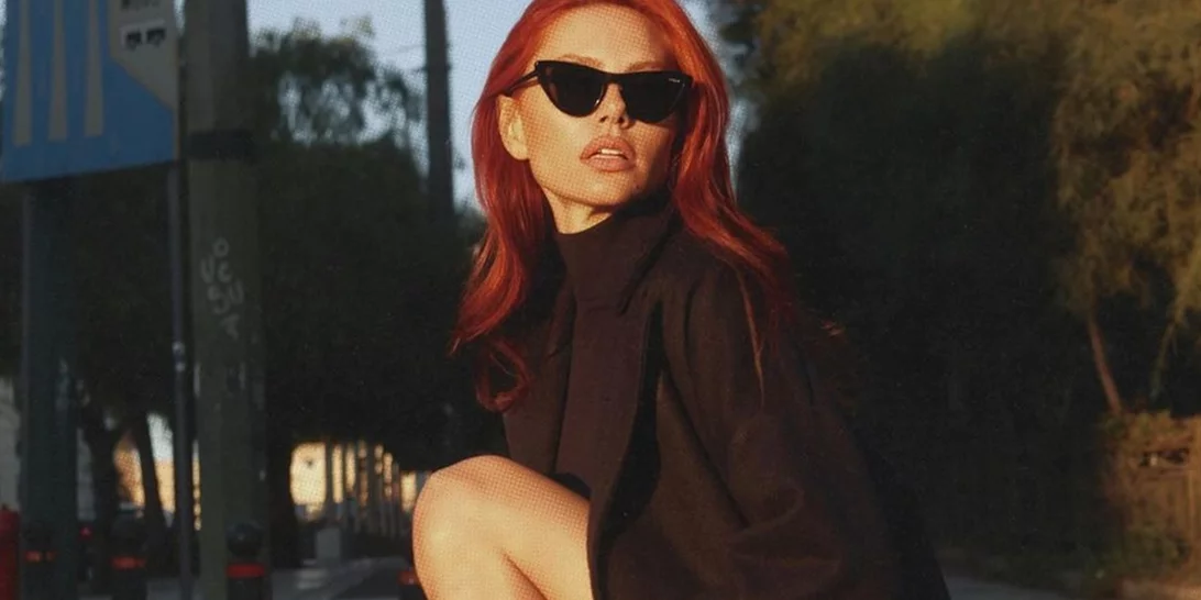 Η Έβελυν Καζαντζόγλου φόρεσε το ανοιξιάτικο σύνολο που μας έχει λείψει