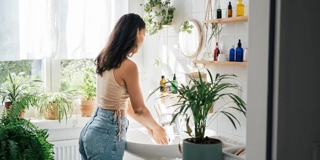 Αυτά είναι τα 7 φυτά που αντέχουν στο μπάνιο και την υγρασία