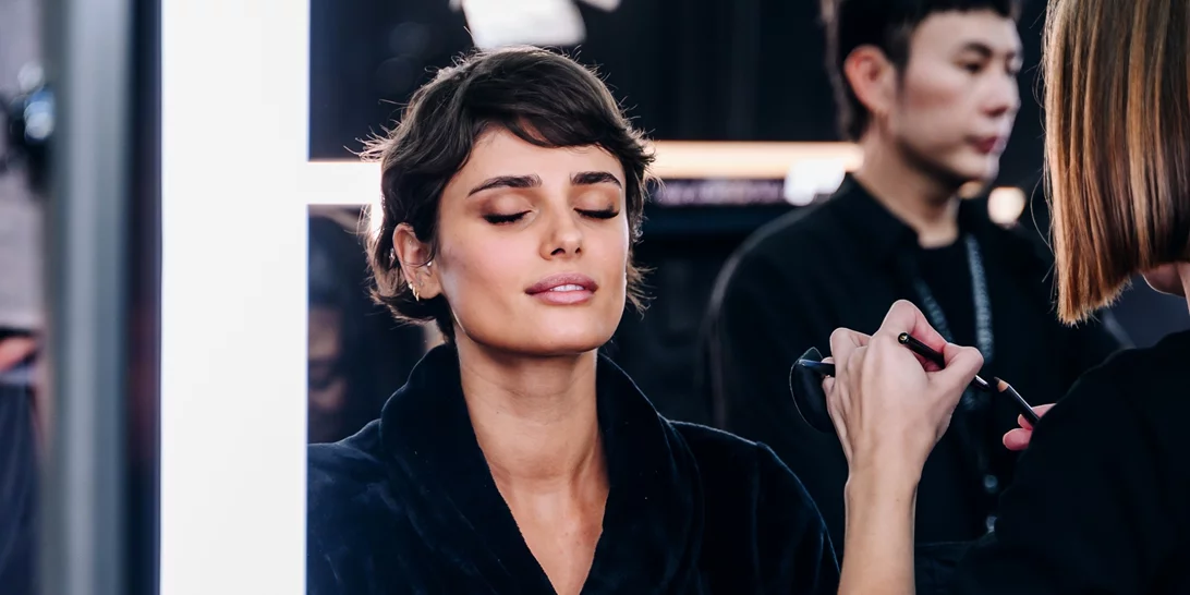 Τα καλύτερα nude, matte κραγιόν της άνοιξης για υπέροχο χρώμα διαρκείας στα χείλη