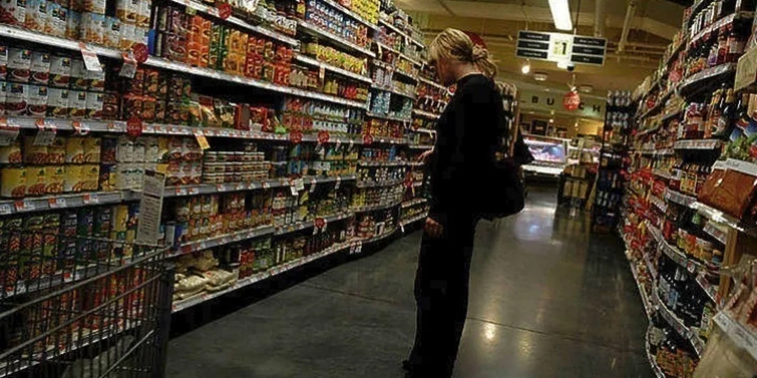 Τα υπερ-επεξεργασμένα τρόφιμα συνδέονται με υψηλότερο κίνδυνο καρκίνου