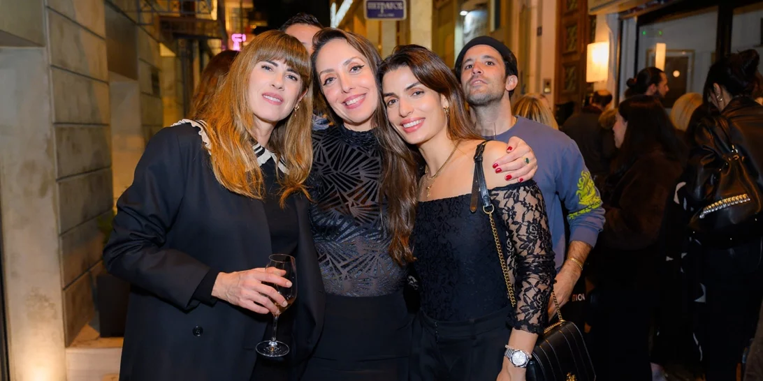 Τόνια Σωτηροπούλου & Κάτια Γκουλιώνη | Τα στιλάτα looks τους σε εγκαίνια καταστήματος στο κέντρο