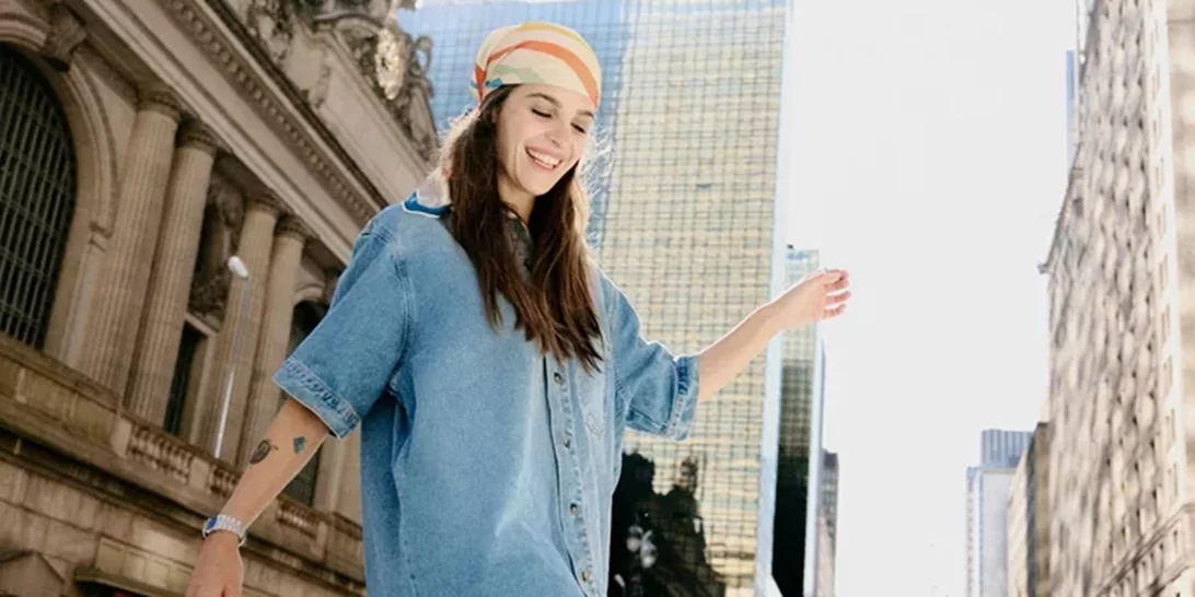 Πώς θα μείνεις νέα χωρίς botox; Το μυστικό για νεανικό δέρμα βρίσκεται εκτός σπιτιού - ποιο είναι;