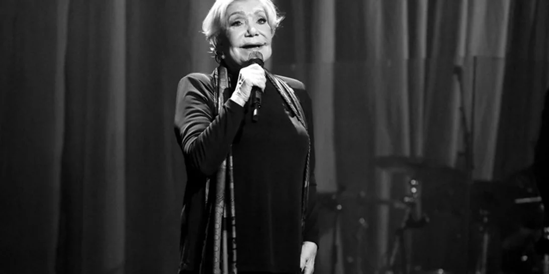 Μαρινέλλα: Ο άνθρωπος "πίσω" από το καλλιτεχνικό της ψευδώνυμο