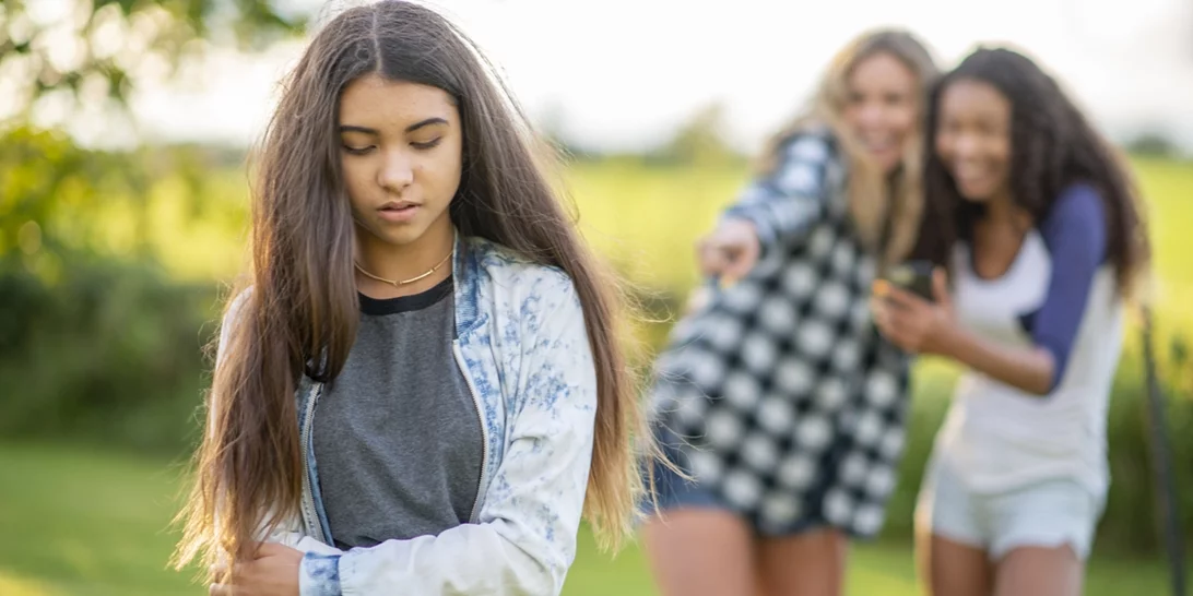 Αγριο bullying σε μαθήτρια γυμνασίου στη Θεσσαλονίκη | Την χτύπησαν και ανέβασαν βίντεο στο TikTok