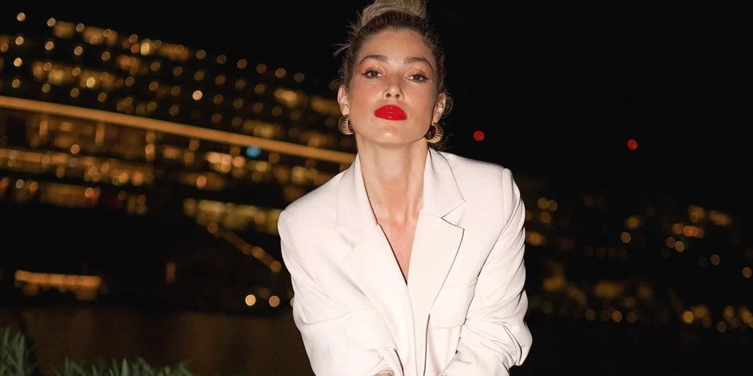 Η Βάσια Κωσταρά φόρεσε το κραγιόν που θα γίνει ανάρπαστο τους επόμενους μήνες