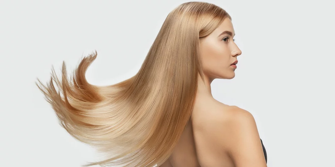 Βαμμένα ξανθά μαλλιά που κιτρινίζουν; Τι να κάνεις για να επαναφέρεις το αρχικό τους χρώμα