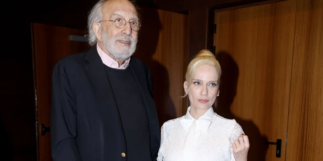 Τα ερωτευμένα ζευγάρια που έδωσαν το "παρών" στην πρεμιέρα της παράστασης "Η Ετυμηγορία"