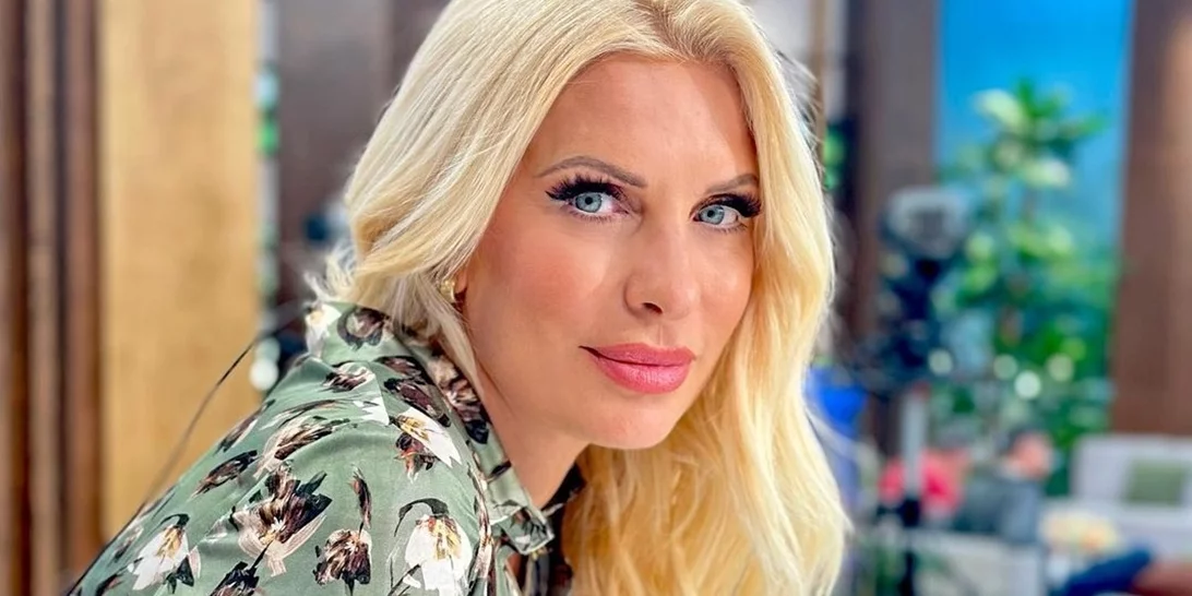 "Στενοχωριέμαι πιο πολύ, γιατί θα ήθελα να είναι κοντά στην κόρη μας που βάφτισε"