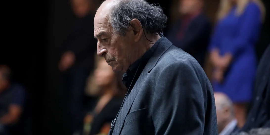 Μανούσος Μανουσάκης | Ο καλλιτεχνικός κόσμος αποχαιρετά τον σπουδαίο σκηνοθέτη