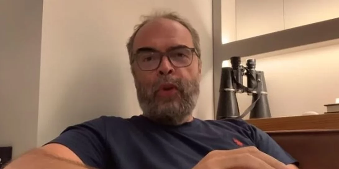 "Φτου, ξελευτερία" | O πρώην ιερέας Ανδρέας Κονάνος αποκάλυψε ότι είναι ομοφυλόφιλος