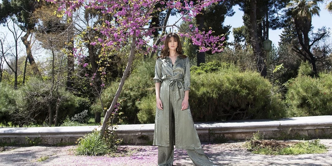 Πώς θα ντυθείς κομψά αυτήν την άνοιξη σε casual και επίσημες περιστάσεις