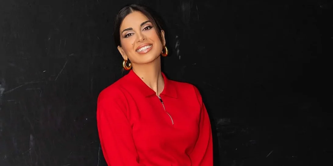 Το off-shoulder Zara top της Σταματίνας Τσιμτσιλή ταιριάζει σε όλα τα office looks σου