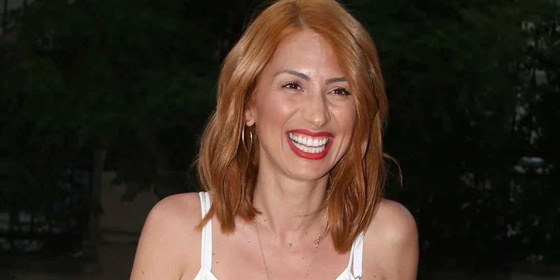 Μαρία Ηλιάκη | Με αέρινο φόρεμα που πρέπει να έχεις τώρα στην ντουλάπα σου -είτε είσαι έγκυος είτε όχι