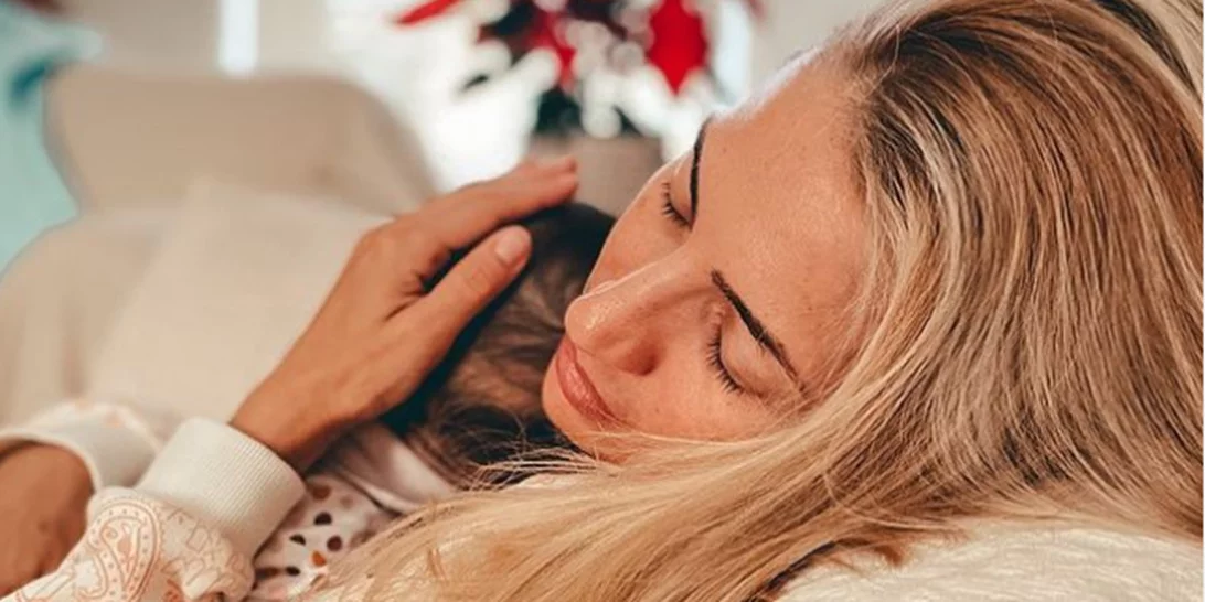 Μαρία Ηλιάκη - Στέλιος Μανουσάκης | Τα πρώτα Χριστούγεννα με την κόρη τους, Κατερίνα