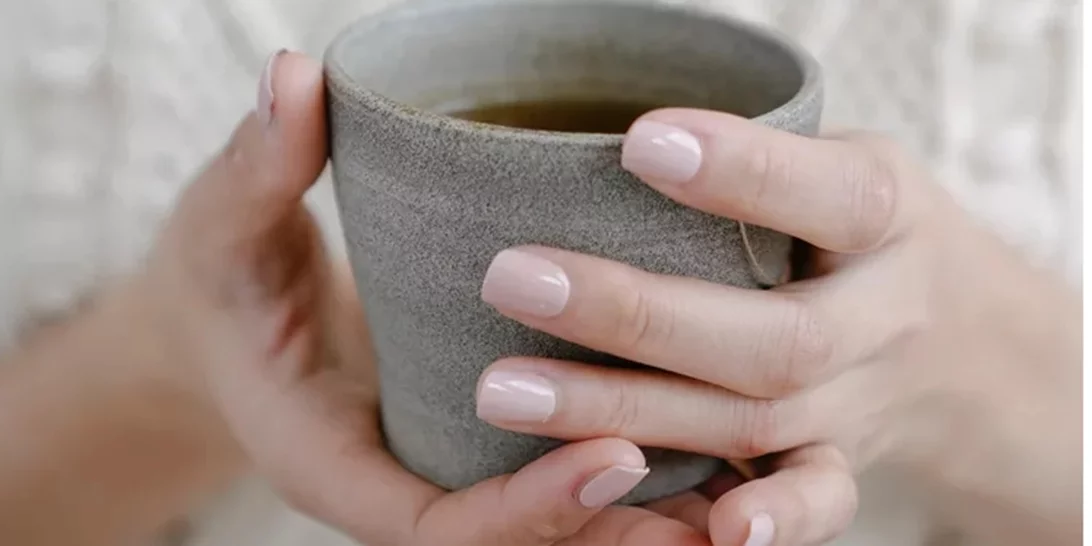 Πονόλαιμος | Άμεση ανακούφιση με αυτές τις τροφές και ροφήματα