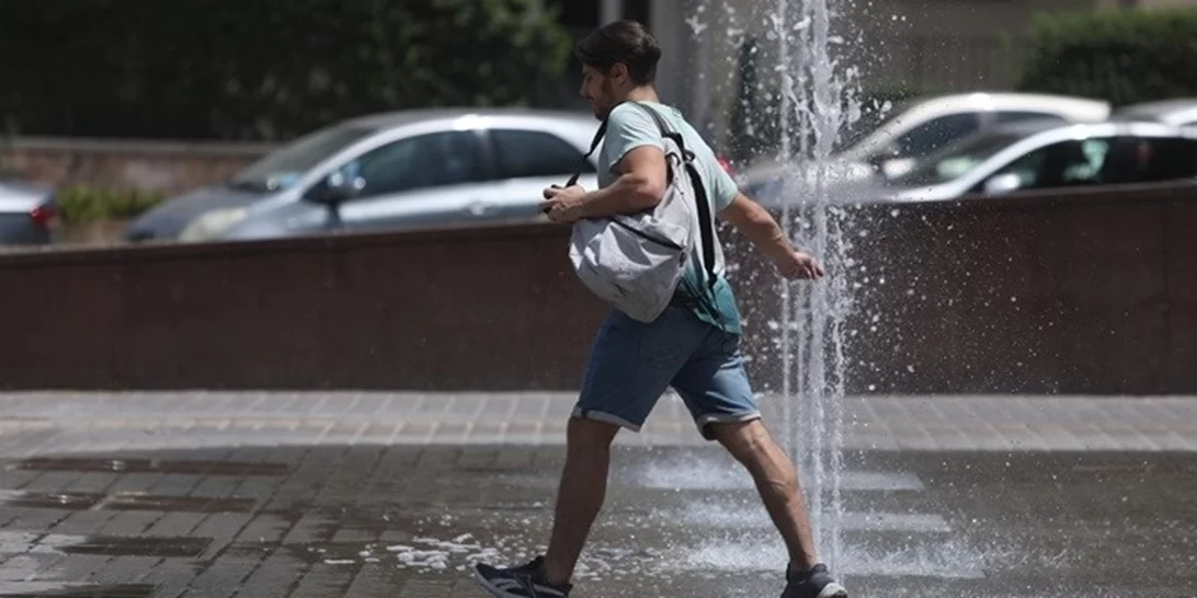 Τσατραφύλλιας: Έρχεται αφρικανικός καύσωνας διαρκείας από την Τρίτη - Οι 5 περιοχές που θα "χτυπήσουν" πάνω από 40 βαθμούς