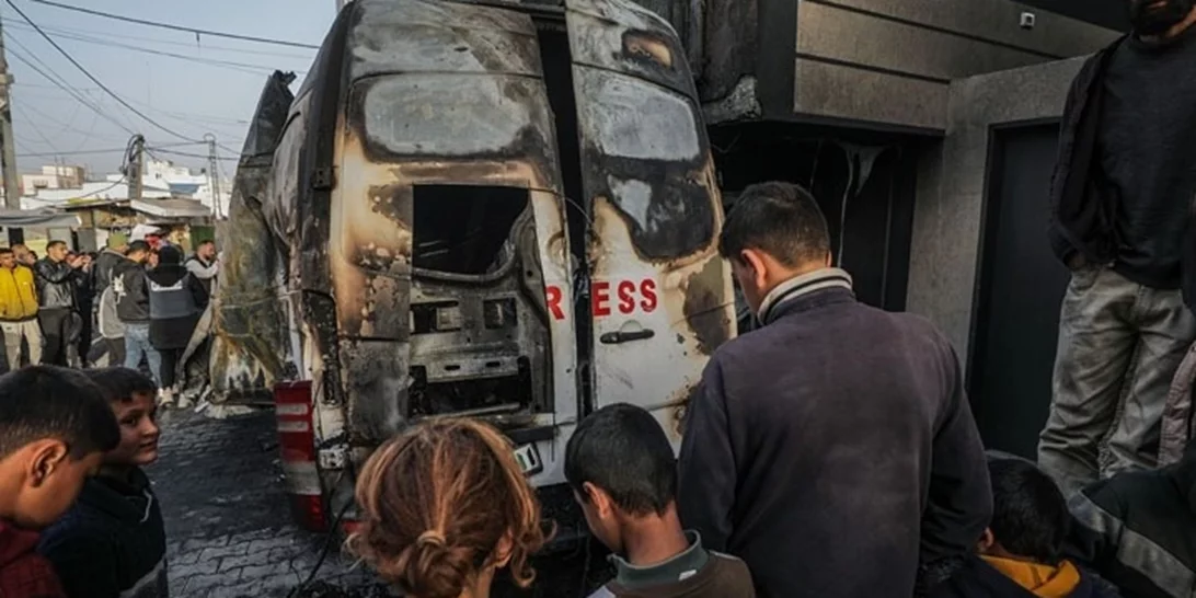 Πέντε δημοσιογράφοι του Al Jazeera σκοτώθηκαν σε "στοχευμένο" πλήγμα του Ισραήλ στη Γάζα