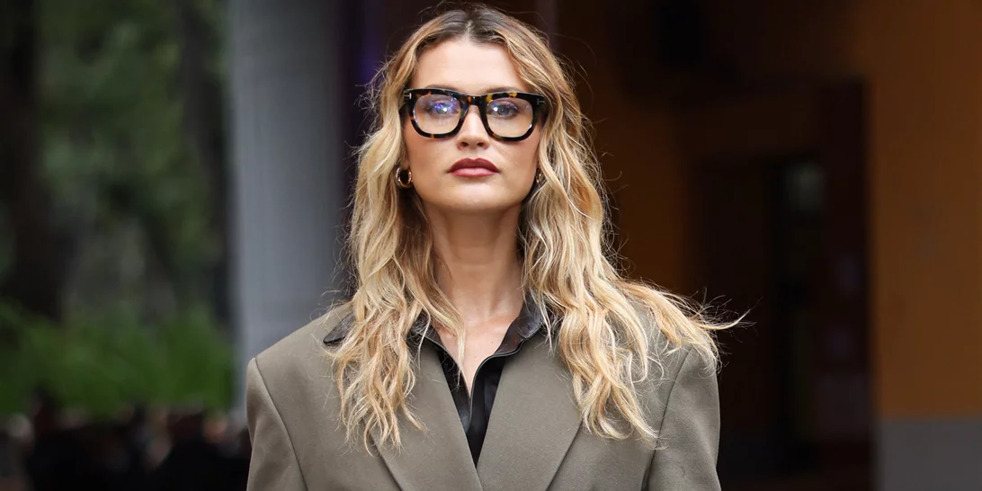 Τα 5 top χρώματα μαλλιών του '24 για ένα φρέσκο, νεανικό look