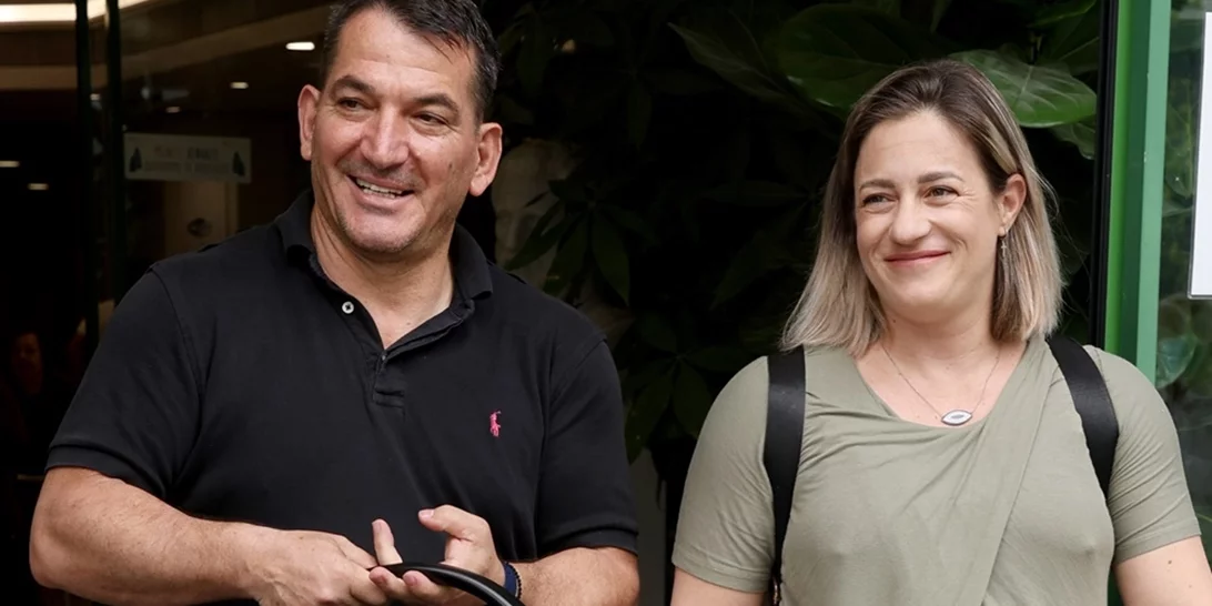 Εξιτήριο για Αφροδίτη Σκαφίδα και Πύρρο Δήμα από το μαιευτήριο