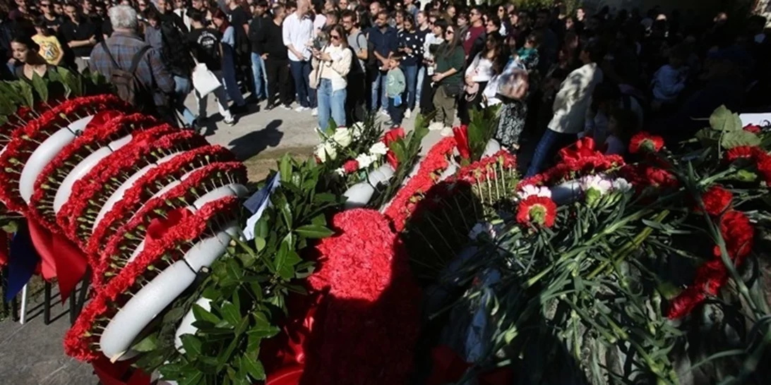 Κορυφώνονται οι εκδηλώσεις για την 52η επέτειο του Πολυτεχνείου - Κυκλοφοριακές ρυθμίσεις