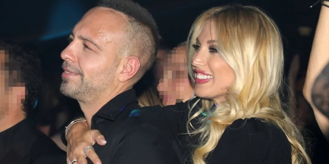 Κωνσταντίνα Σπυροπούλου | Απαθανατίζει τους γιους της την ώρα του φαγητού- Με τις σαλιάρες τους