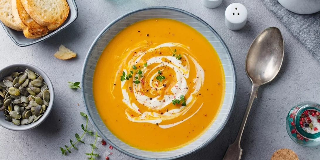 Αυτή είναι η καλύτερη σούπα για το κρύο | Με γλυκοπατάτα και μπέικον