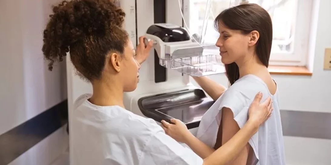 Γιατί δεν πρέπει να αναβάλεις την πρώτη σου μαστογραφία;