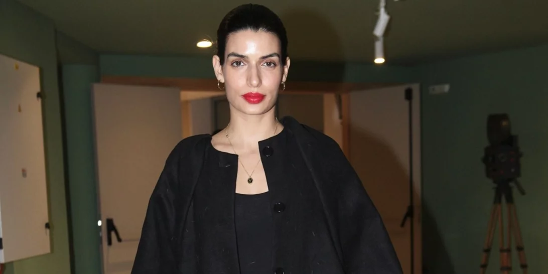 Η Τόνια Σωτηροπούλου φόρεσε το chic μαύρο φόρεμα που ταιριάζει σε όλες τις γυναίκες