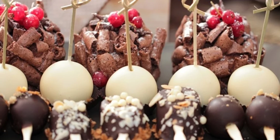 Εορτολόγιο | Ολα τα ονόματα που γιορτάζουν σήμερα, Δευτέρα 10 Οκτωβρίου