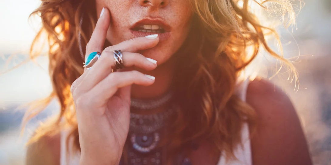 Mermaid Waves Trend | Τα μαλλιά που θα θες να έχεις όλο το καλοκαίρι και που "παίζουν" παντού στο TikTok