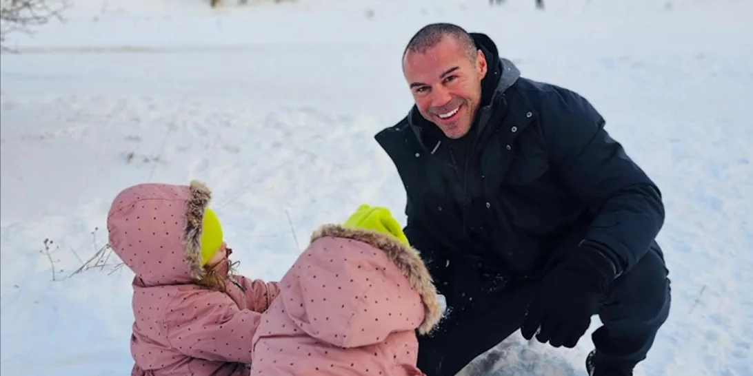 Μιχάλης Ζαμπίδης | Βρήκαμε σε τι δεν μοιάζουν οι δίδυμες κόρες του