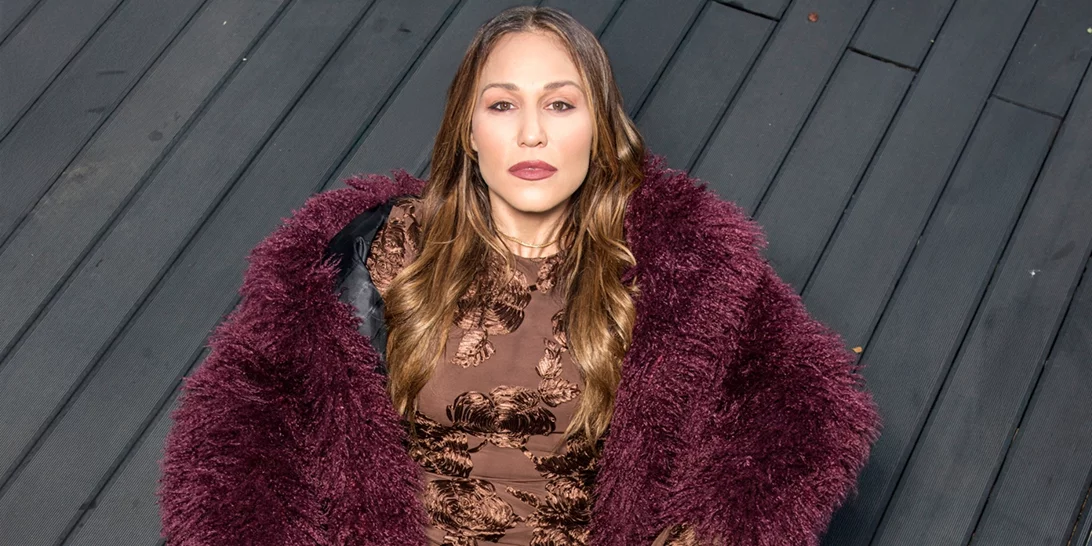 Η Πηνελόπη Αναστασοπούλου προτείνει τέσσερα στιλιστικά hacks για να υιοθετήσεις τις top τάσεις της μόδας