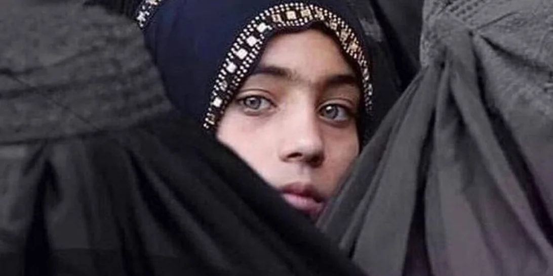 "Είναι οι τελευταίες μέρες που βρίσκεστε στους δρόμους" | Η συγκλονιστική εξομολόγηση μίας Αφγανής