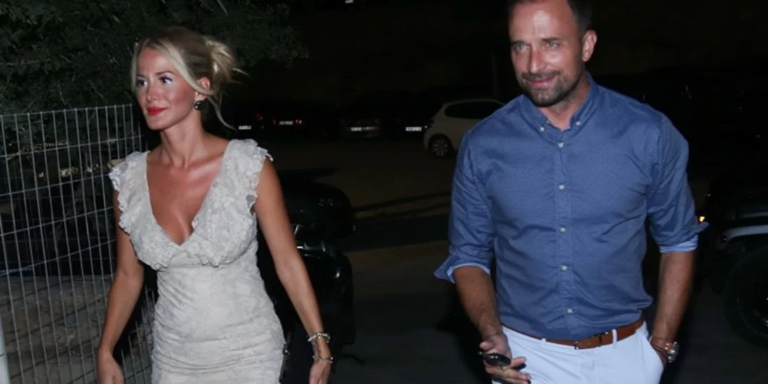 Γιώργος Λιανός | Με τη σύζυγό του και τις κόρες του στη Σύμη