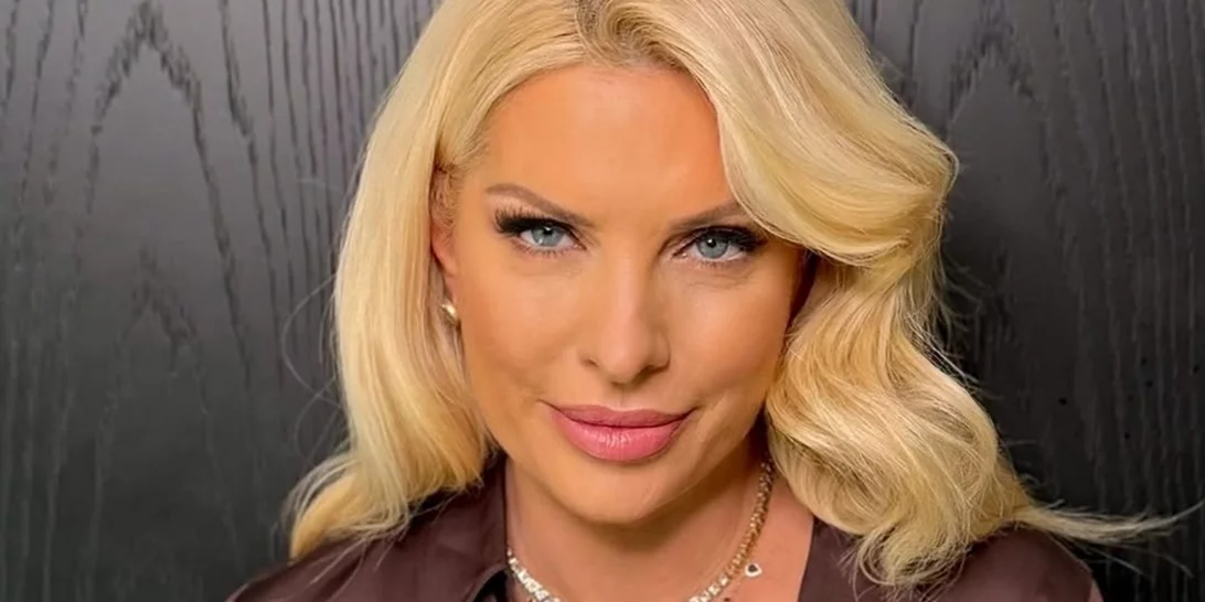 Η Ελένη Μενεγάκη τόλμησε ήδη το it χρώμα του 2025 στο μανικιούρ της