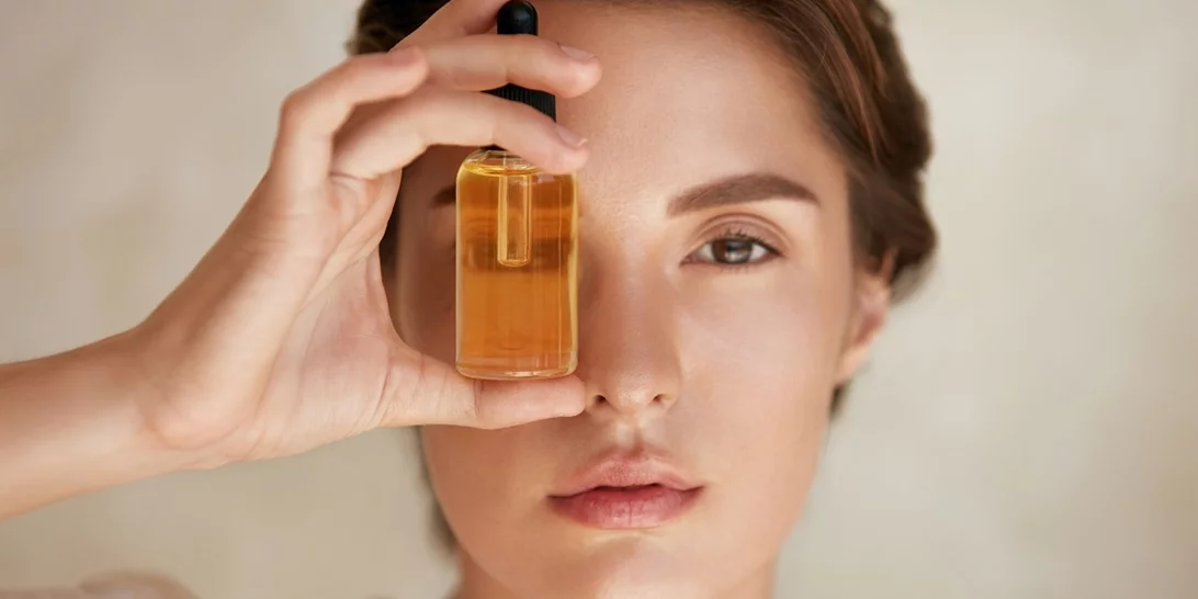 Λάμψη κι αντιγήρανση | Τα καλύτερα λάδια προσώπου για κάθε τύπο επιδερμίδας