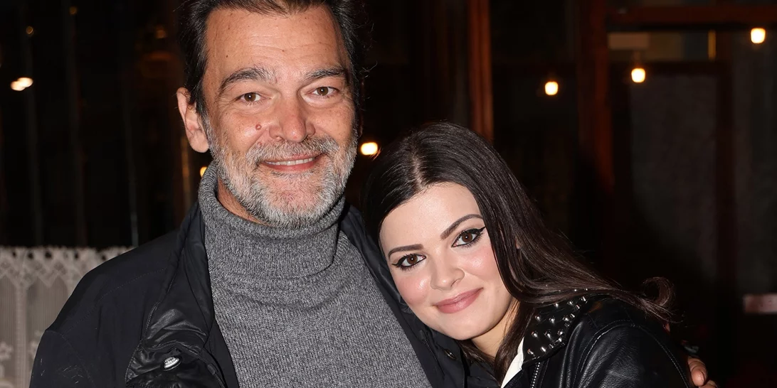 Κωνσταντίνος Καζάκος | Βόλτα στο κέντρο με τα δυο του παιδιά - Η Τζένη είναι μια υπέροχη μεγάλη αδελφή