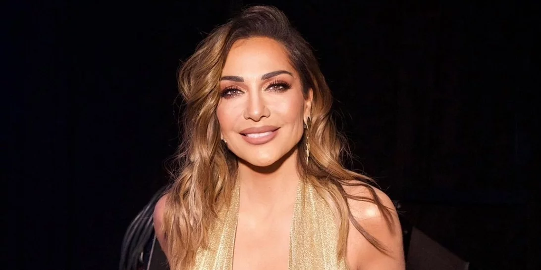 Η Δέσποινα Βανδή είναι μία από εμάς | Στο ρεπό της τρώει junk food