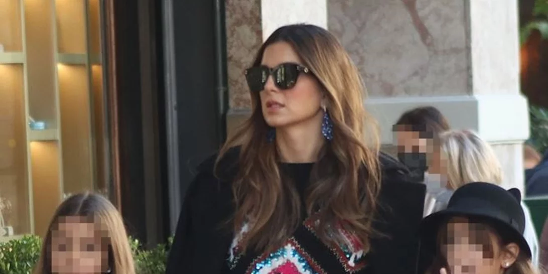 Σταματίνα Τσιμτσιλή | Για shopping με τις κόρες της - Δείτε πόσο έχουν ψηλώσει