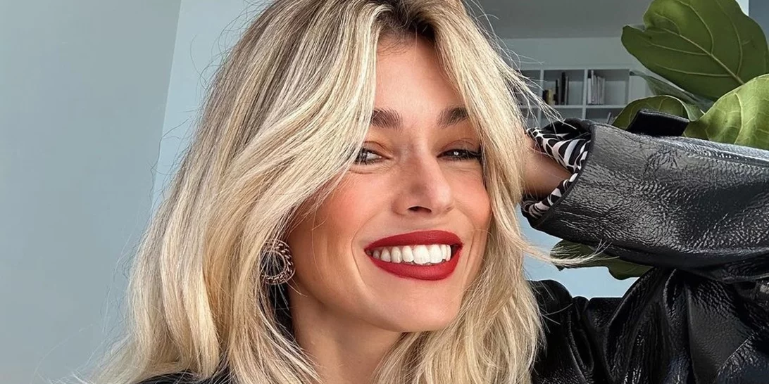 Βάσια Κωσταρά | Το νέο σούπερ κολακευτικό χρώμα στα μαλλιά της φώτισε το πρόσωπό της